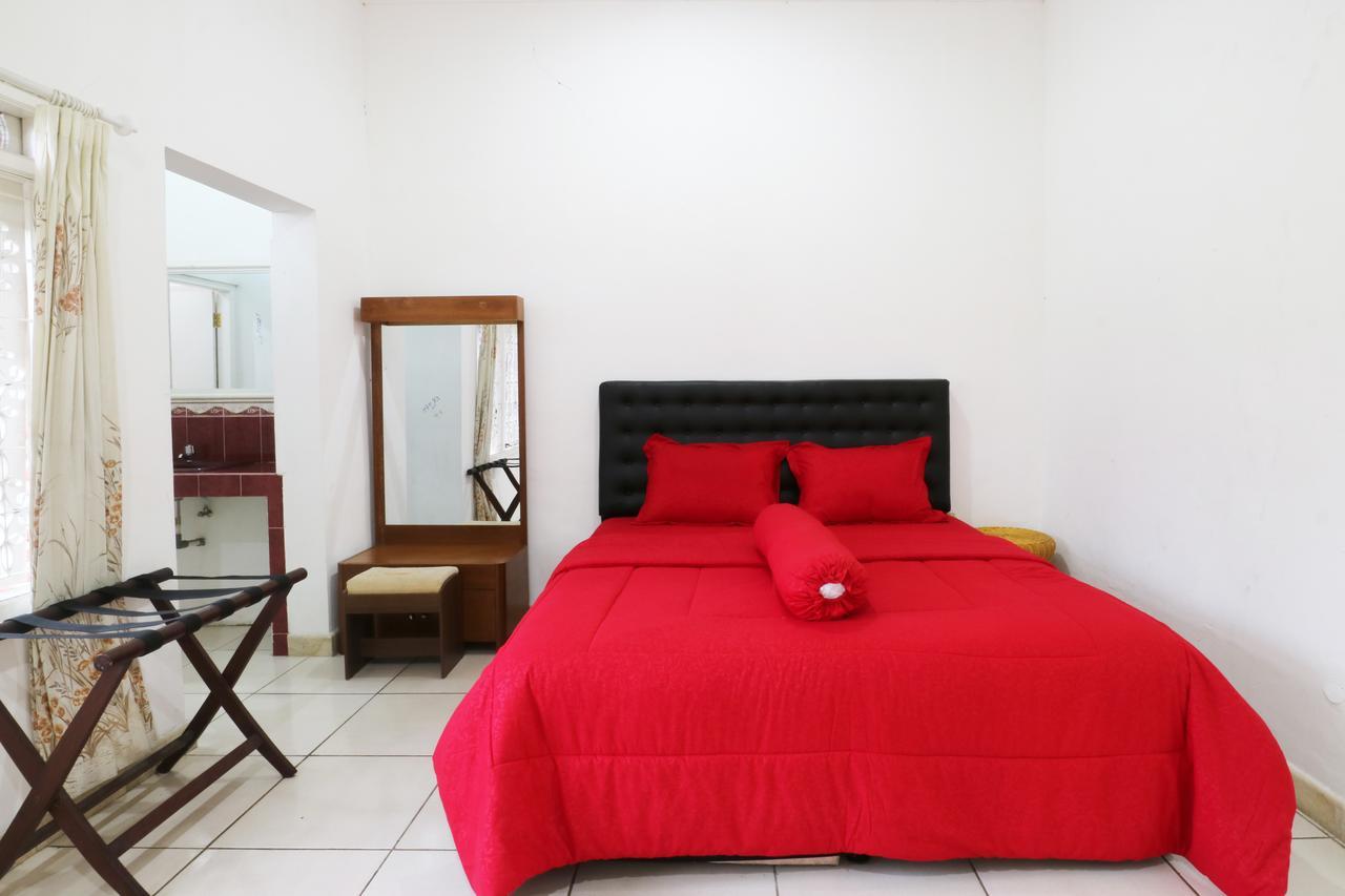 Villa Madani Paragajen 外观 照片