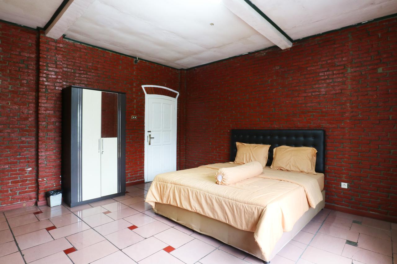 Villa Madani Paragajen 外观 照片