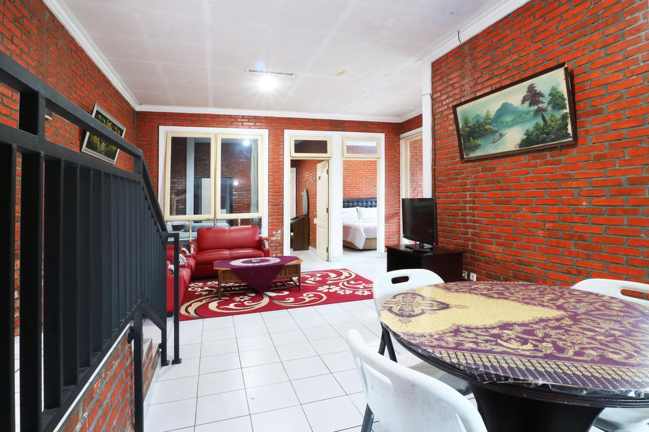 Villa Madani Paragajen 外观 照片