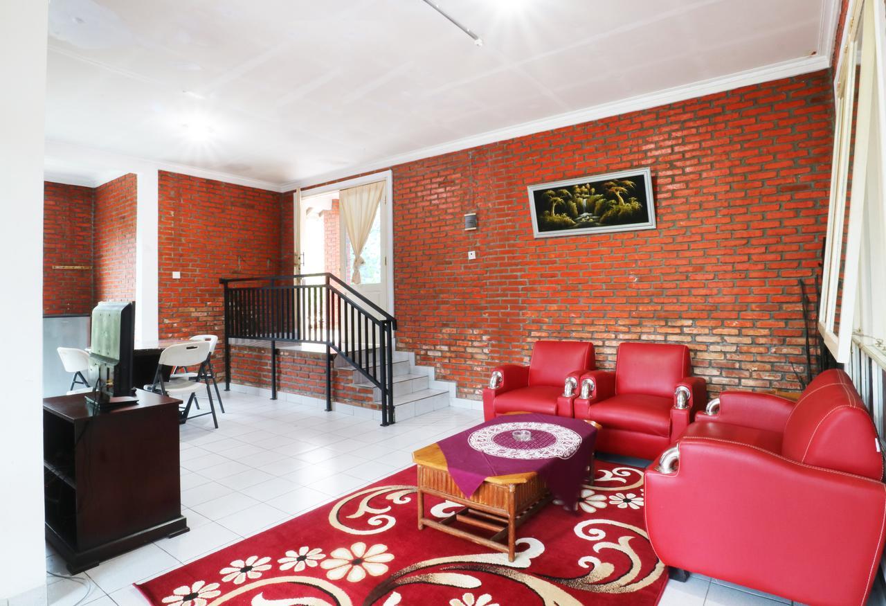 Villa Madani Paragajen 外观 照片