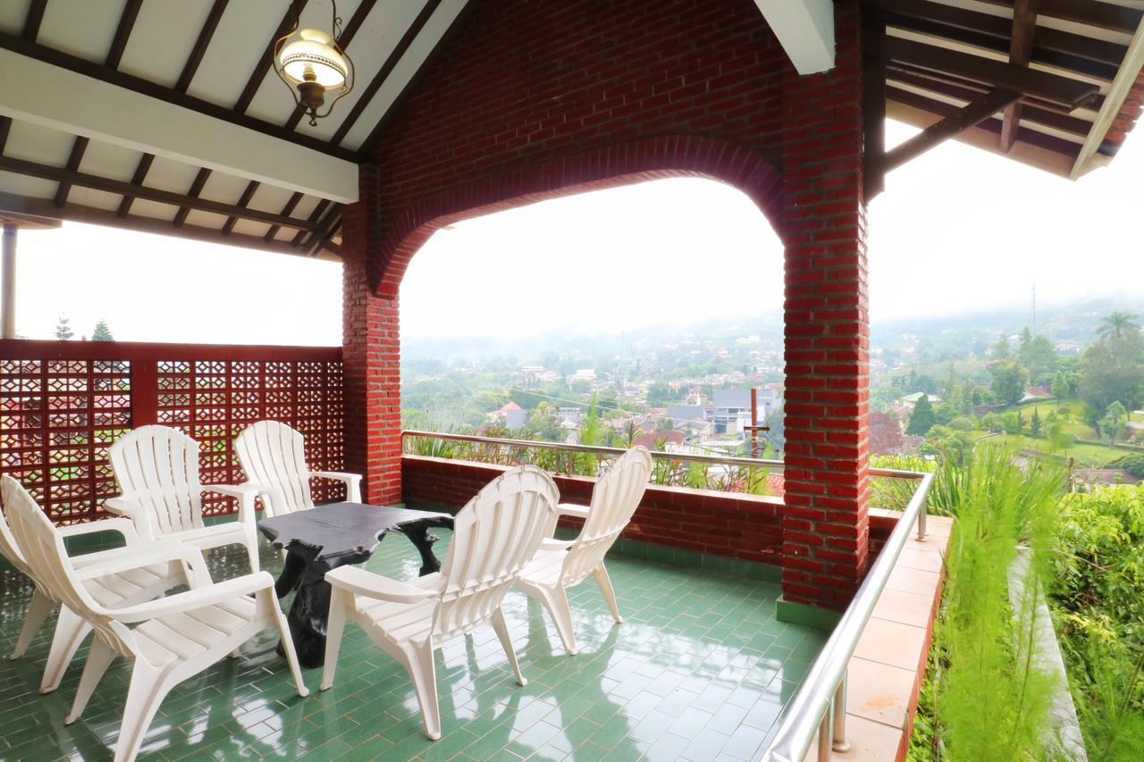 Villa Madani Paragajen 外观 照片