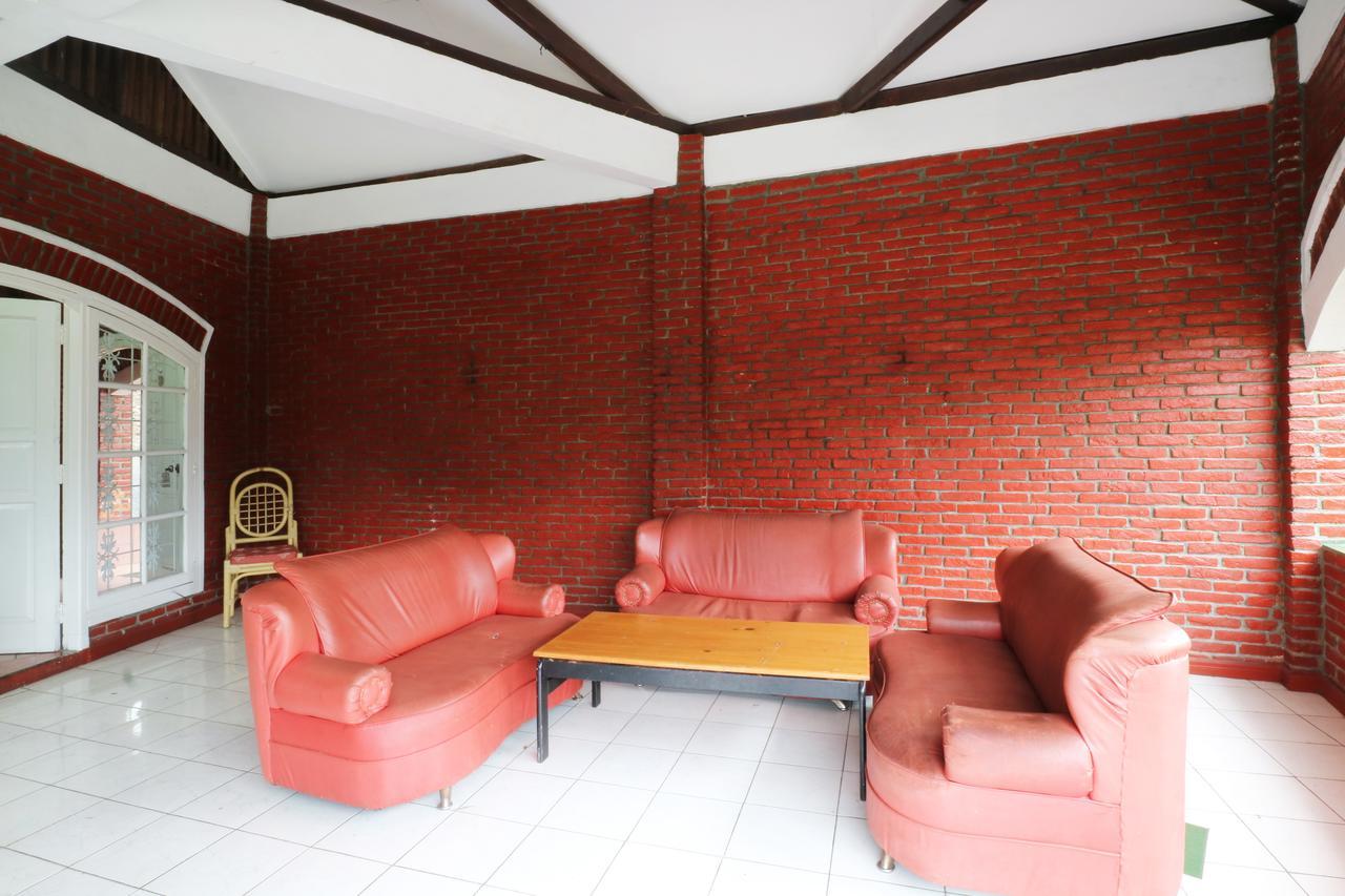 Villa Madani Paragajen 外观 照片