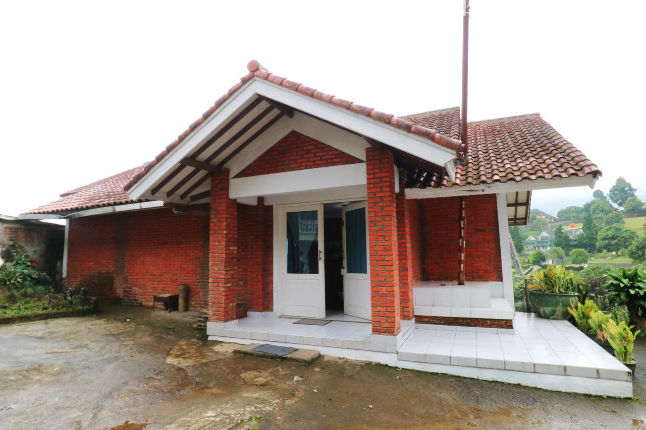 Villa Madani Paragajen 外观 照片
