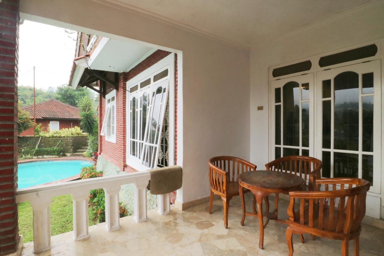 Villa Madani Paragajen 外观 照片