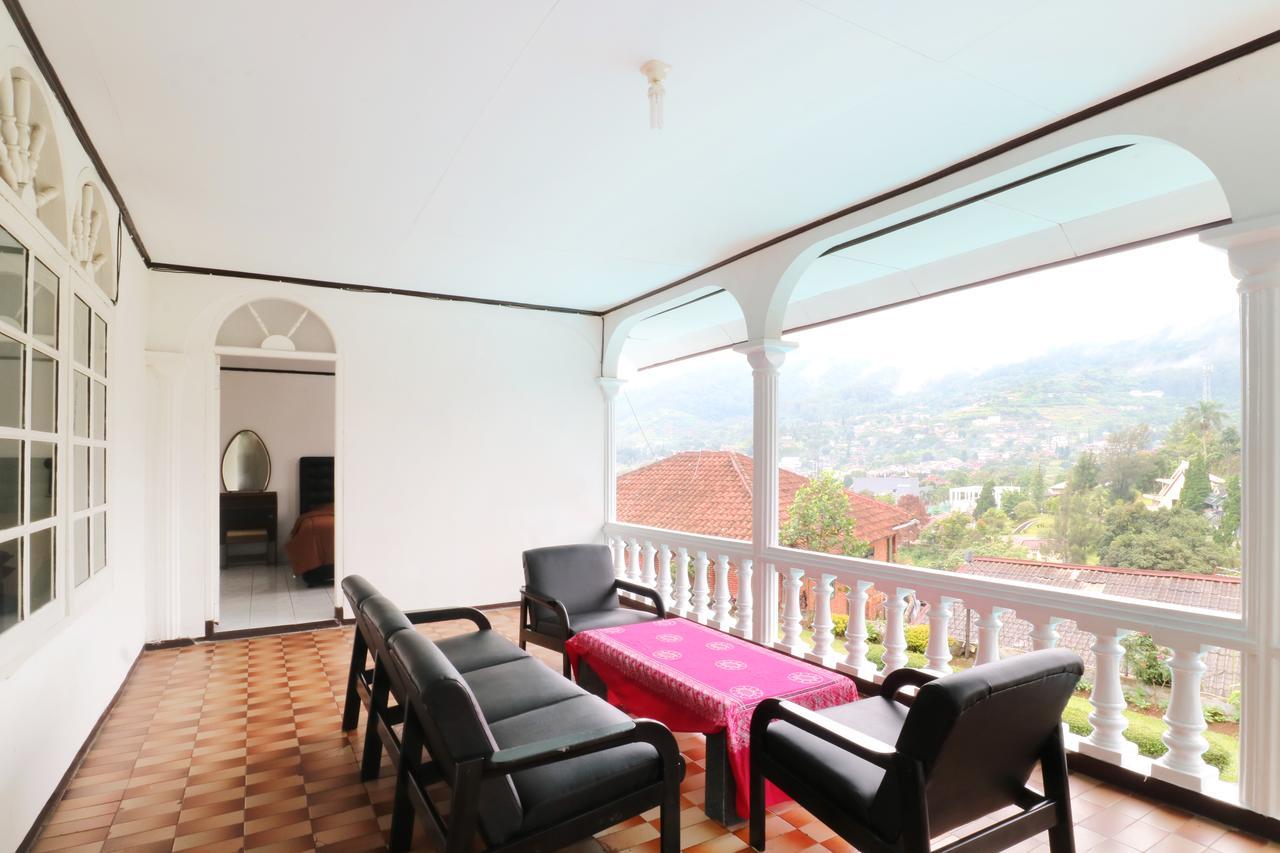 Villa Madani Paragajen 外观 照片