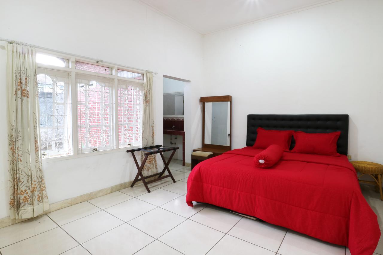 Villa Madani Paragajen 外观 照片
